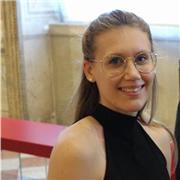 Laureata al conservatorio A. Pedrollo di Vicenza e con esperienza di insegnamento propone lezioni di pianoforte classico